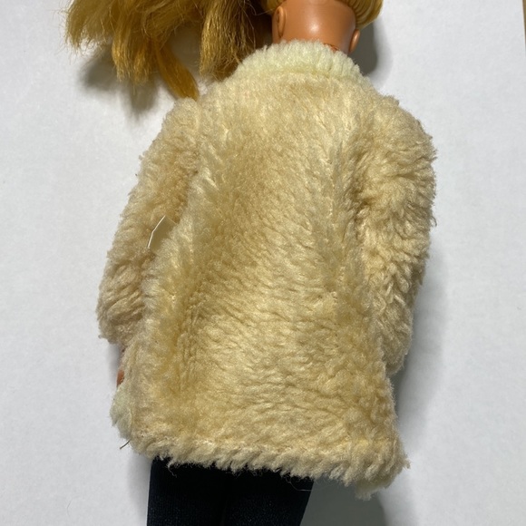 Vintage Jordache fur coat for Barbie - Picture 8 of 9